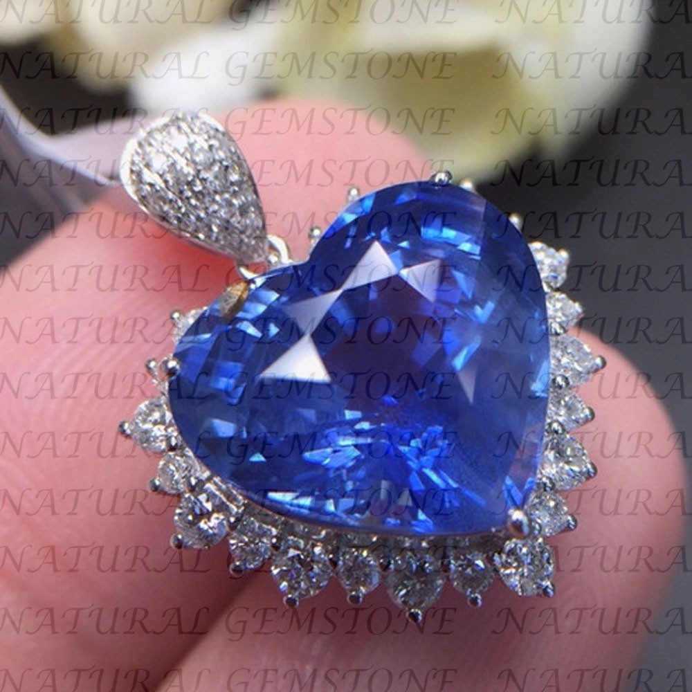 6.50Crt Heart Shape Natural Sapphire and Diamond Pendant 18K White Gold Plated