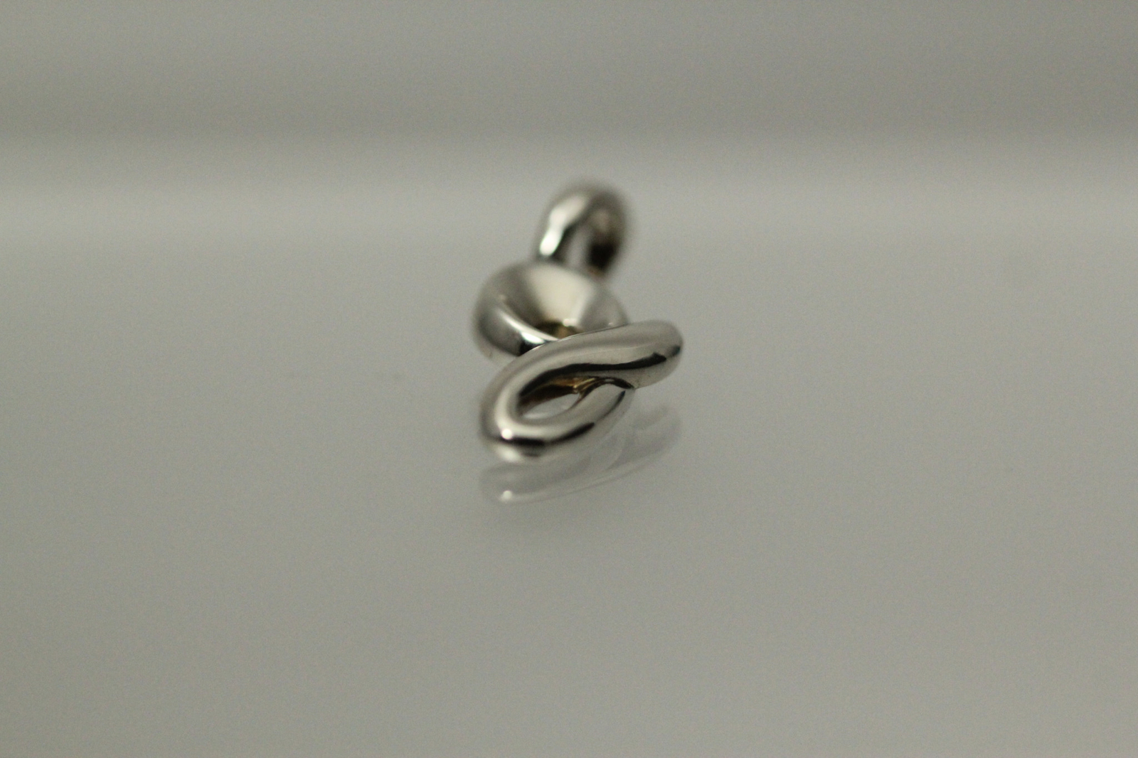 925 Sterling Silver Fancy Letter “G” Pendant Enhancer Bail 3.4 Grams (PEN9399)