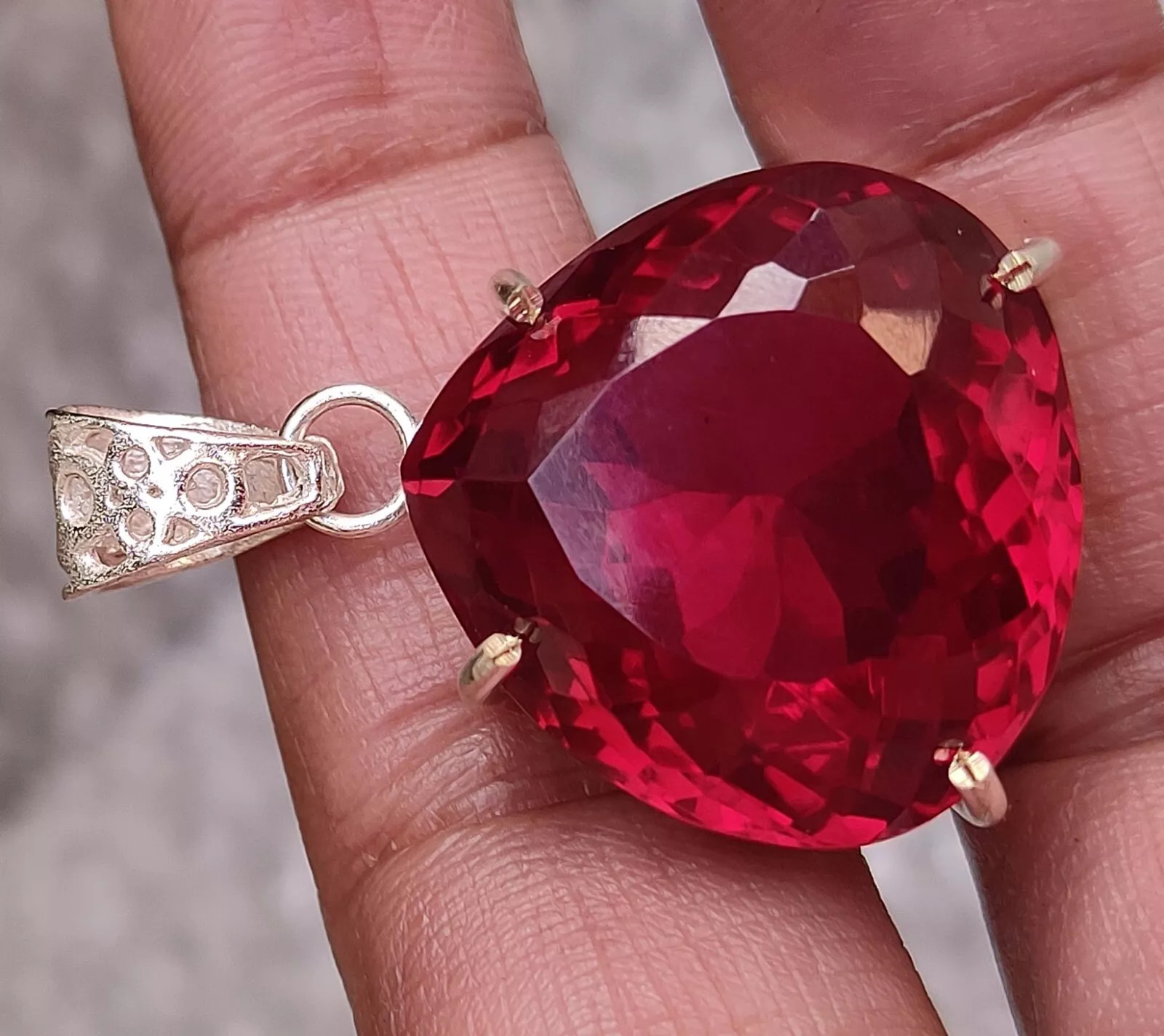 Certified 72.05 Ct Natural Red Red Ruby 925 Solid Silver Pendant Loose Gemstone