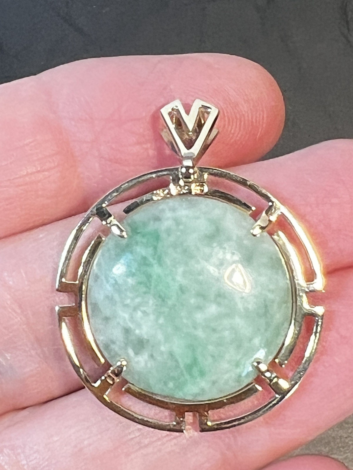FINE HK 14k Yellow Gold Chinese Green Jade Disc Greek Key Pendant 8.5gr Jewelry