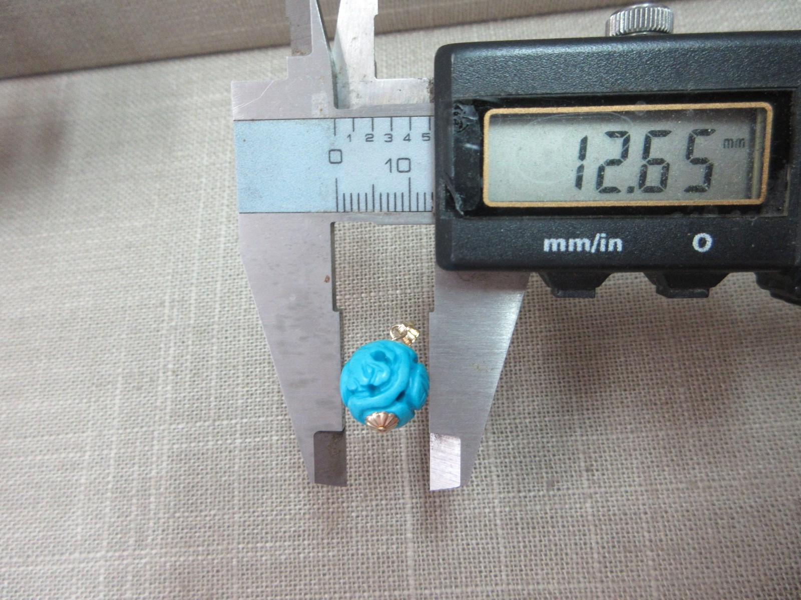 14K Yellow Gold Carved Longevity 12.65mm Real Turquoise Charm Pendant 2.6 Grams