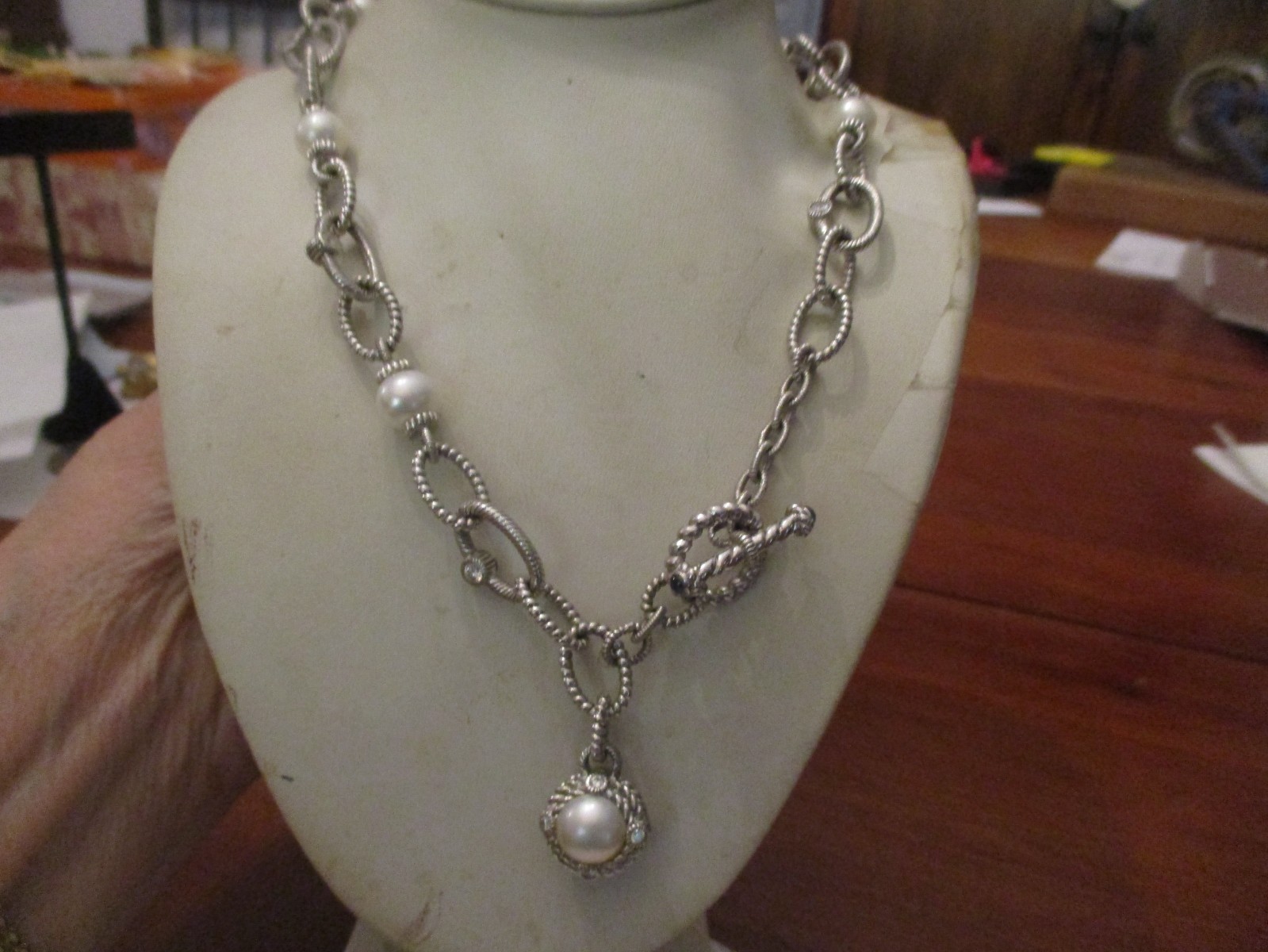 Judith Ripka sterling silver Pearl station CZ oval link necklace 18″ , 52 gm