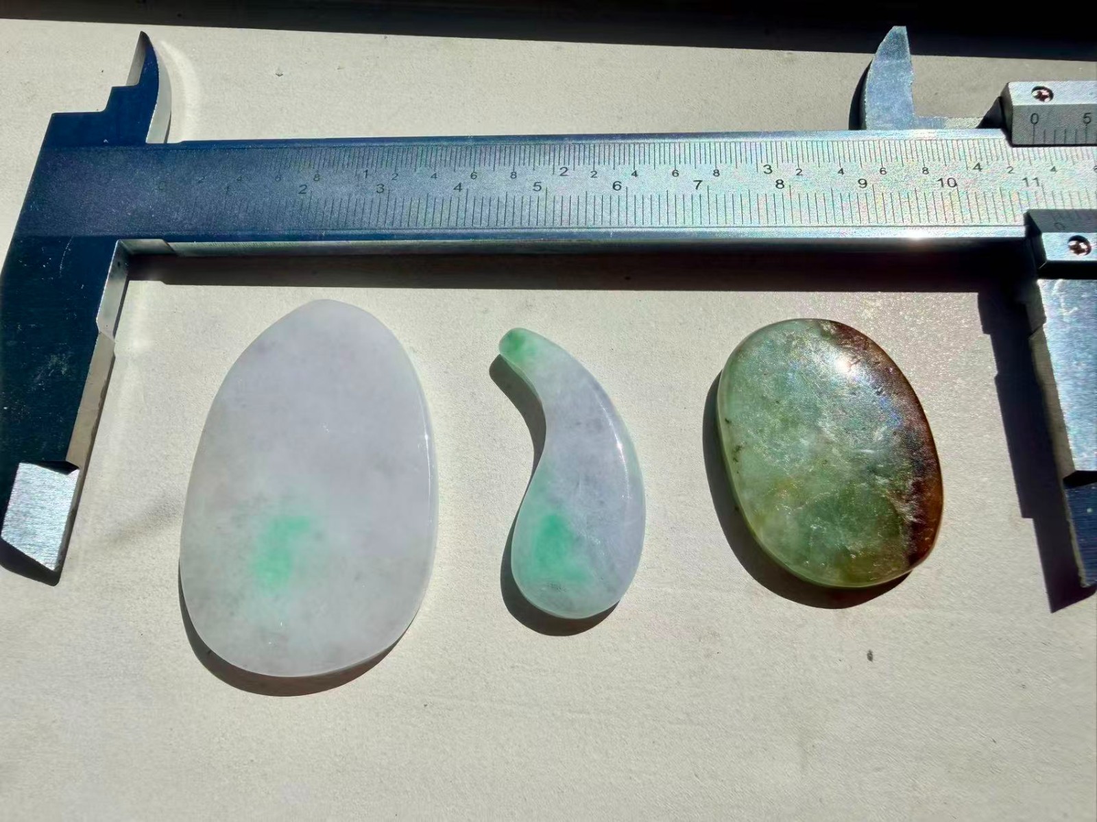 Burma jadeite pendant translucent green purple red type A Burmese jade 翡翠缅种水天然多彩
