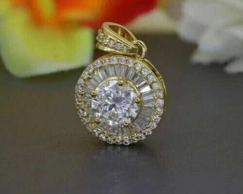2.5Ct Round Real Moissanite Women Pendant With Chain 14K Yellow Gold Plated