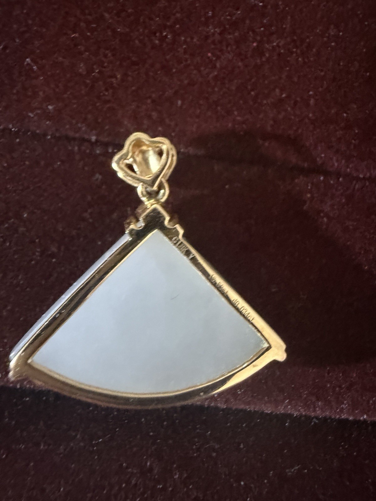 Natural Hetian Jade Pendant – 18K Gold (Au750) Diamond-Accented Setting