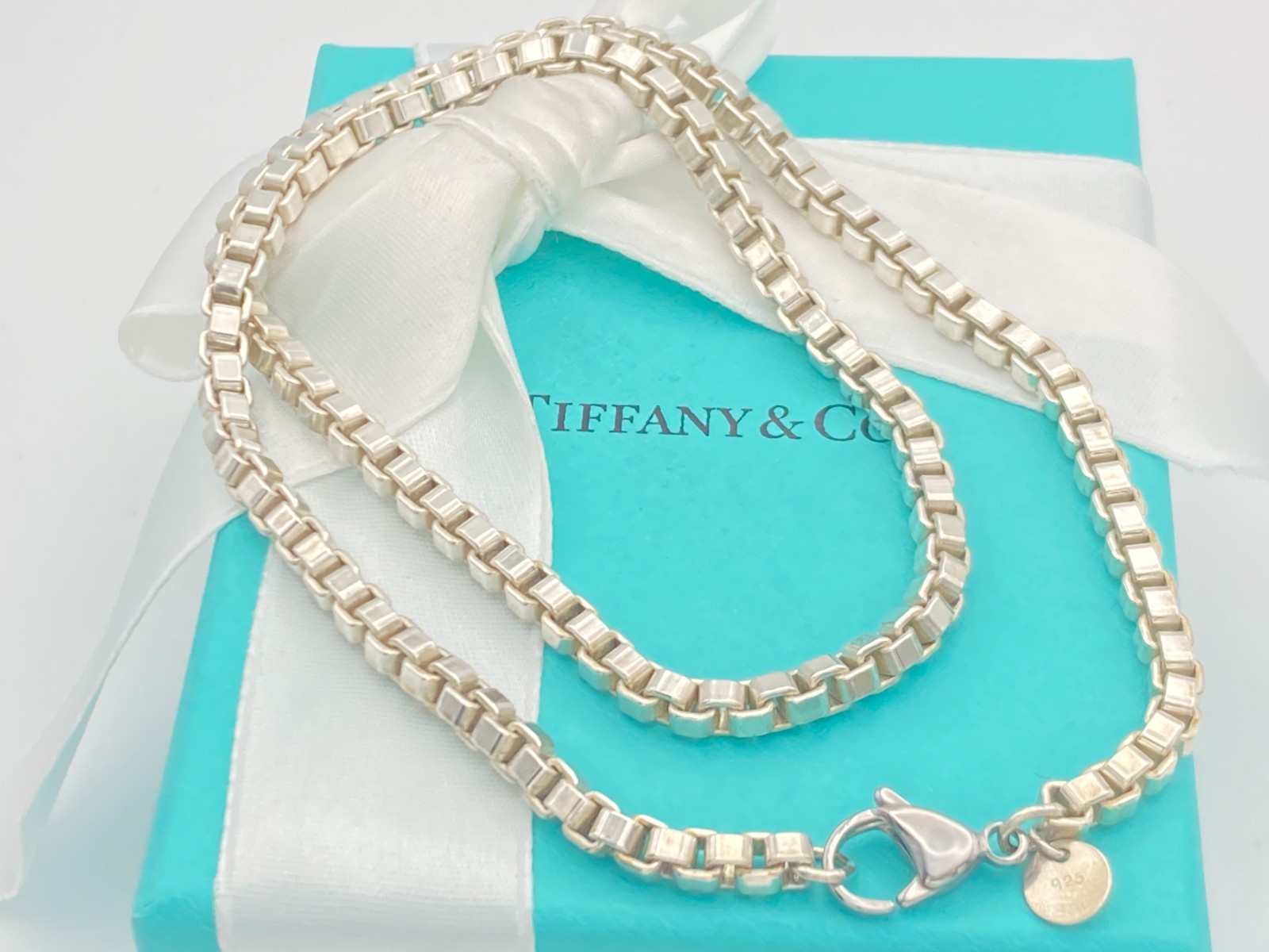 Tiffany & Co. Venetian link Pendant Necklace 17″ Silver 39.7g