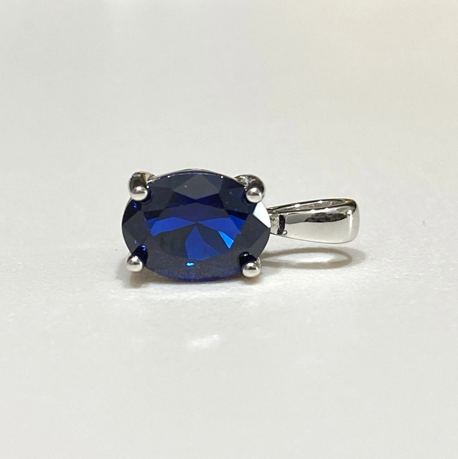 3.00 Ct Oval Cut Natural Sapphire Diamond Gorgeous Pendant 14K White Gold