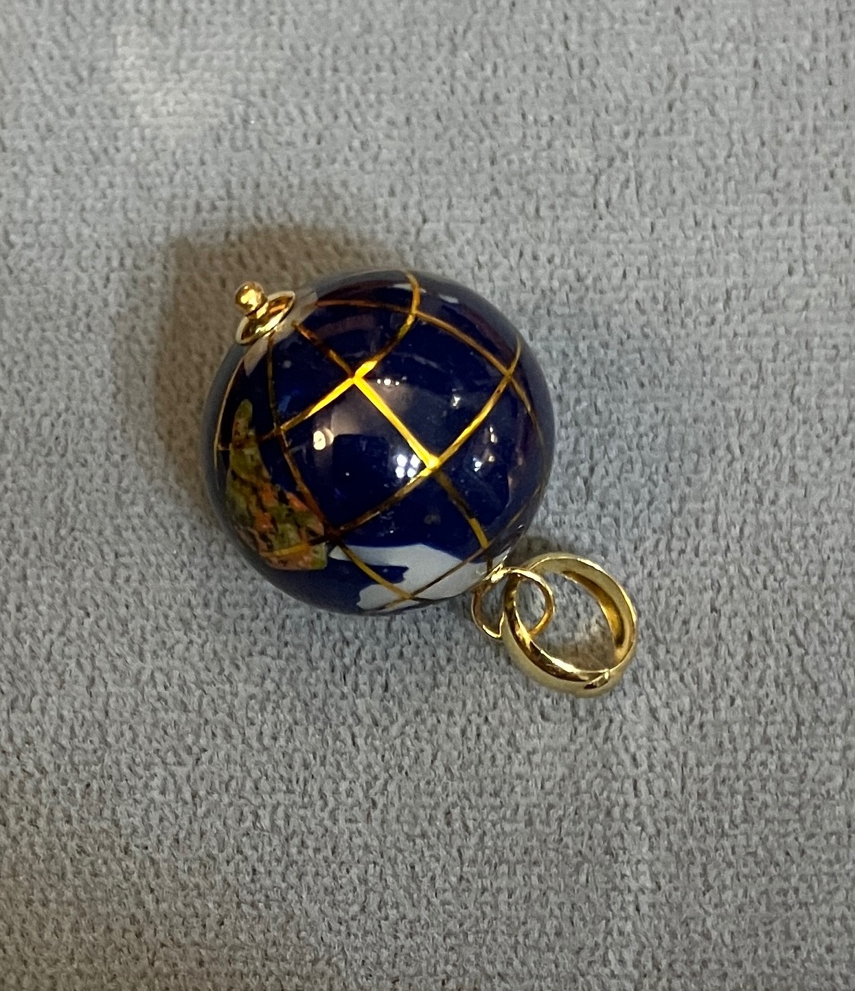 Vintage Michael Anthony 14k Gold Globe & Lapiz Lazuli Inlay Unique World Pendant