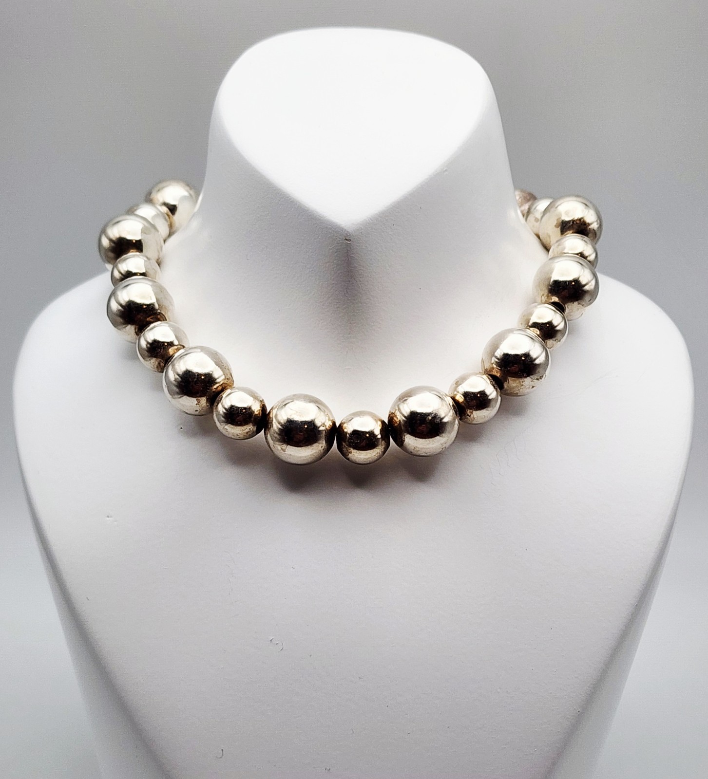Vintage Sterling Silver Alternating Size 9mm/12mm Ball Bead Necklace 24″