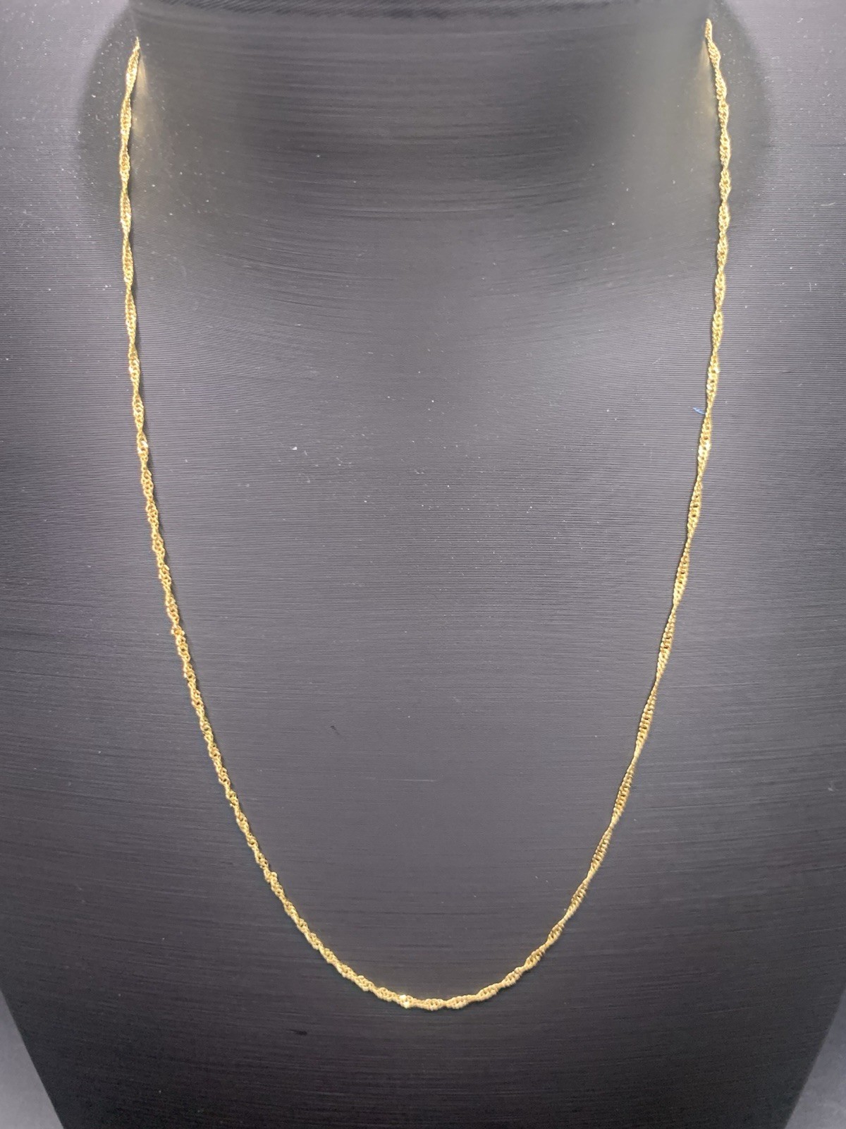 10k Yellow Gold Singapore Chain Necklace 18” 1.5mm