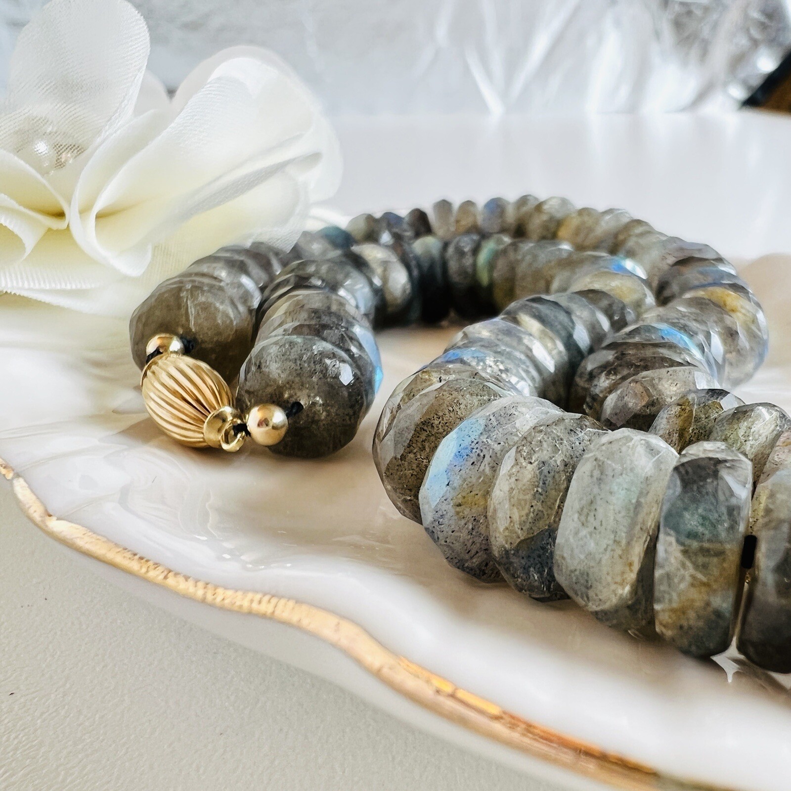 Genuine Labradorite (352cts) 14k Strand/String Beaded Necklace, New 18.5″