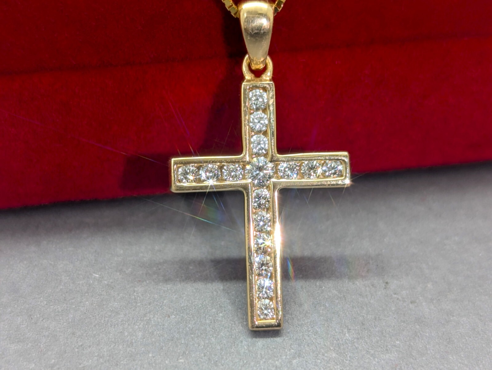 Custom Channel Set Natural Diamond Cross – 0.28Ct 14K Solid Gold