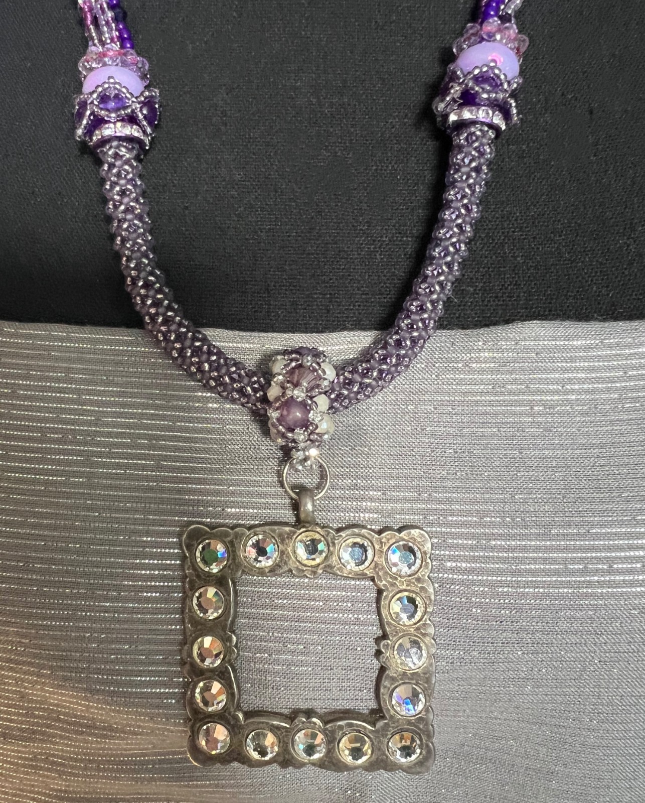 Stylish jewelry Natural Amethyst necklace +modern pendent & choker 4 women USA
