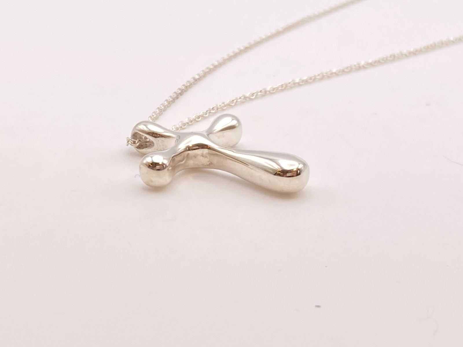 Tiffany & Co. 29mm Small Cross Pendant Necklace 16″ Silver 7.5g
