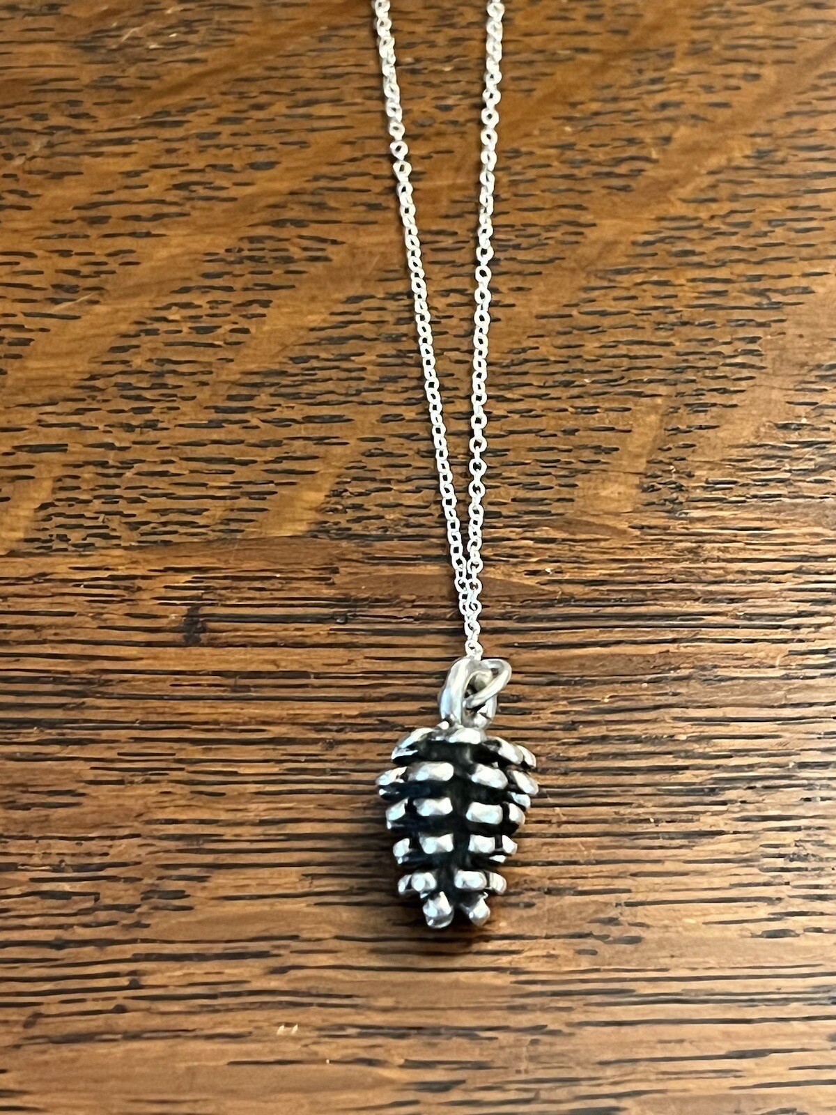 PRETTY 925 STERLING SILVER SIMPLE PINECONE NECKLACE, NATURE BEAUTY