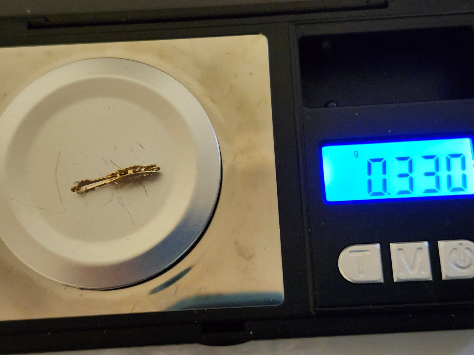 14k Solid Yellow Gold fish hook clasp , 0.33 gr. 15 mm (i Combine shipping)