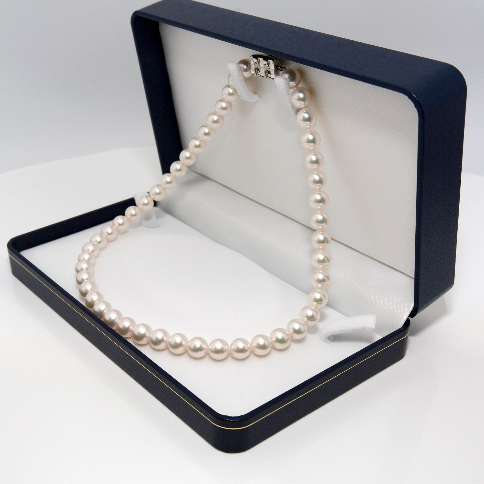 AAA 8.5-9mm Round White Japanese Akoya Pearl Necklace Silver Clasp,Certificate