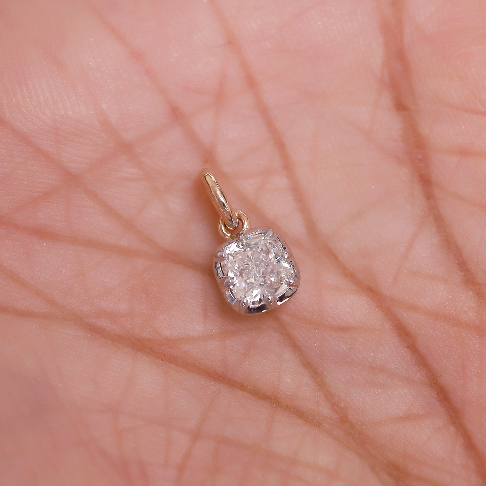 1 Ct IGI Asscher Cut Lab Grown Diamond Solitaire Pendant 14K Yellow Gold