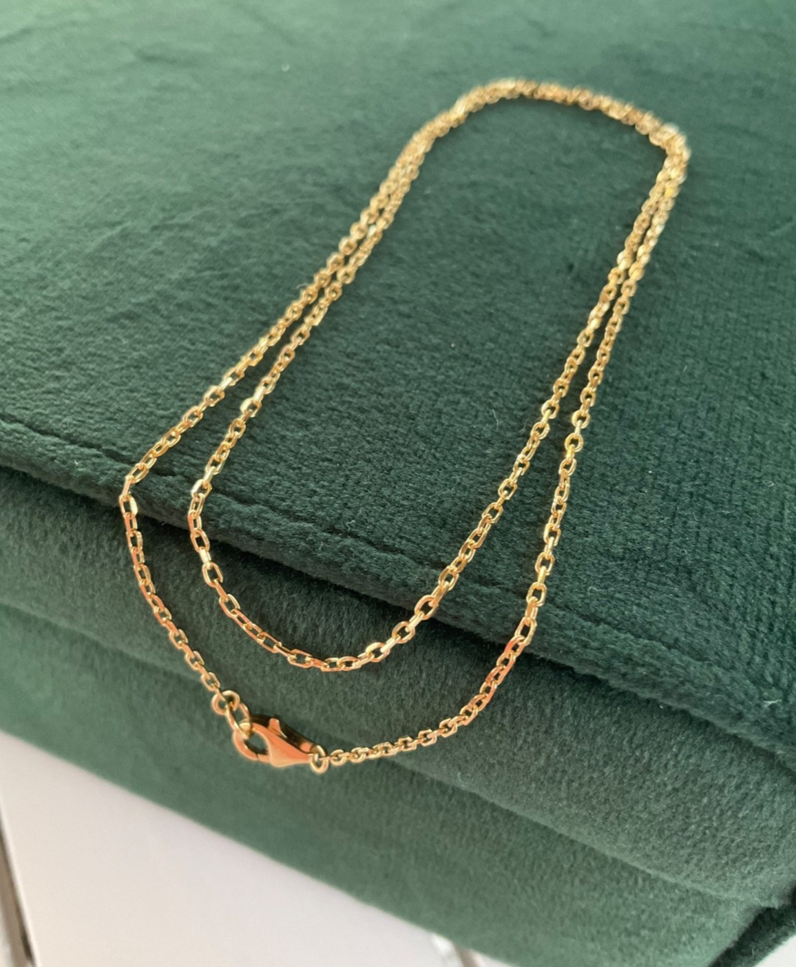 Real 18k Saudi Dubai Gold Vca Link Syle Chain Necklace approx 17.5” 2.73 grams