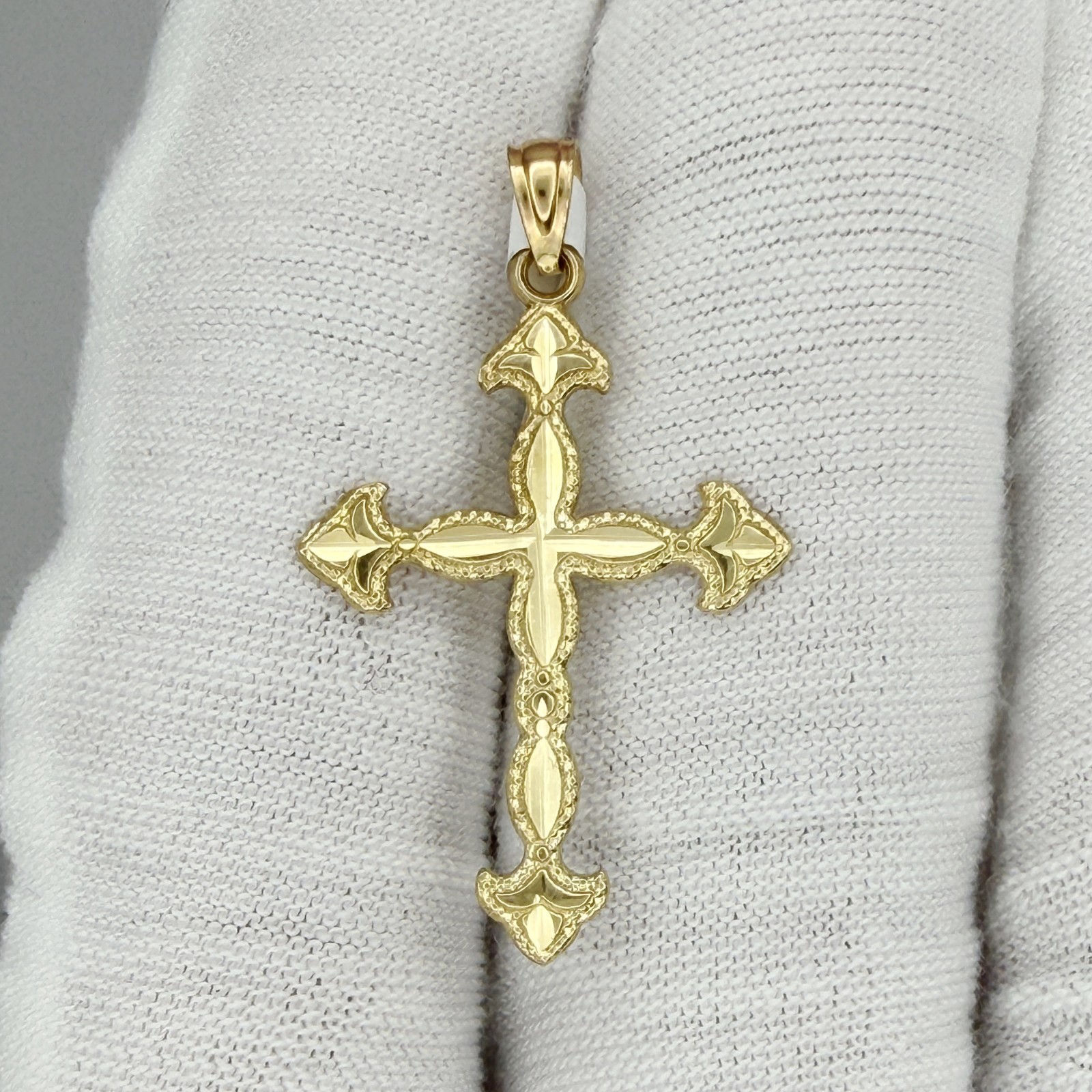 10k Yellow Gold Diamond-Cut Unisex Cross Religious Charm Pendant