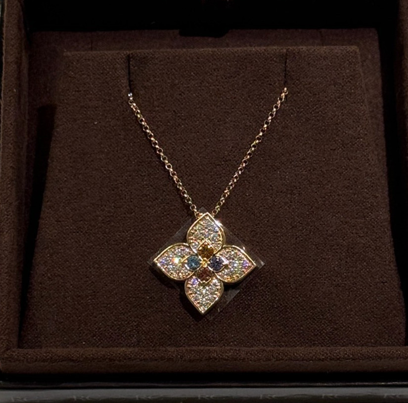 Roberto Coin Venetian Princess 18K Gold Large Diamond Flower Necklace New