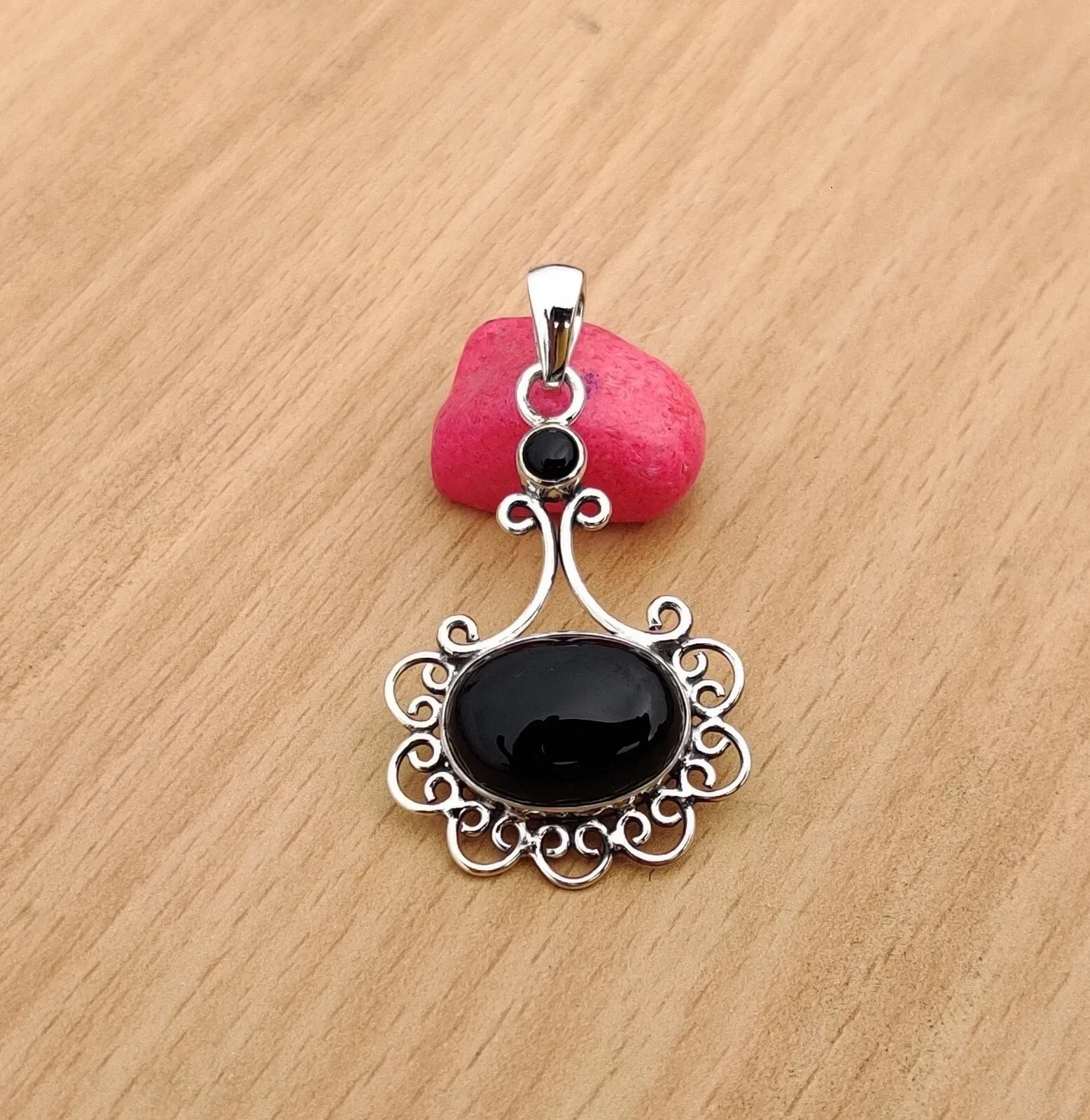 Black Onyx Gemstone Pendant 925 Sterling Silver Handmade lovely Gift Pendent