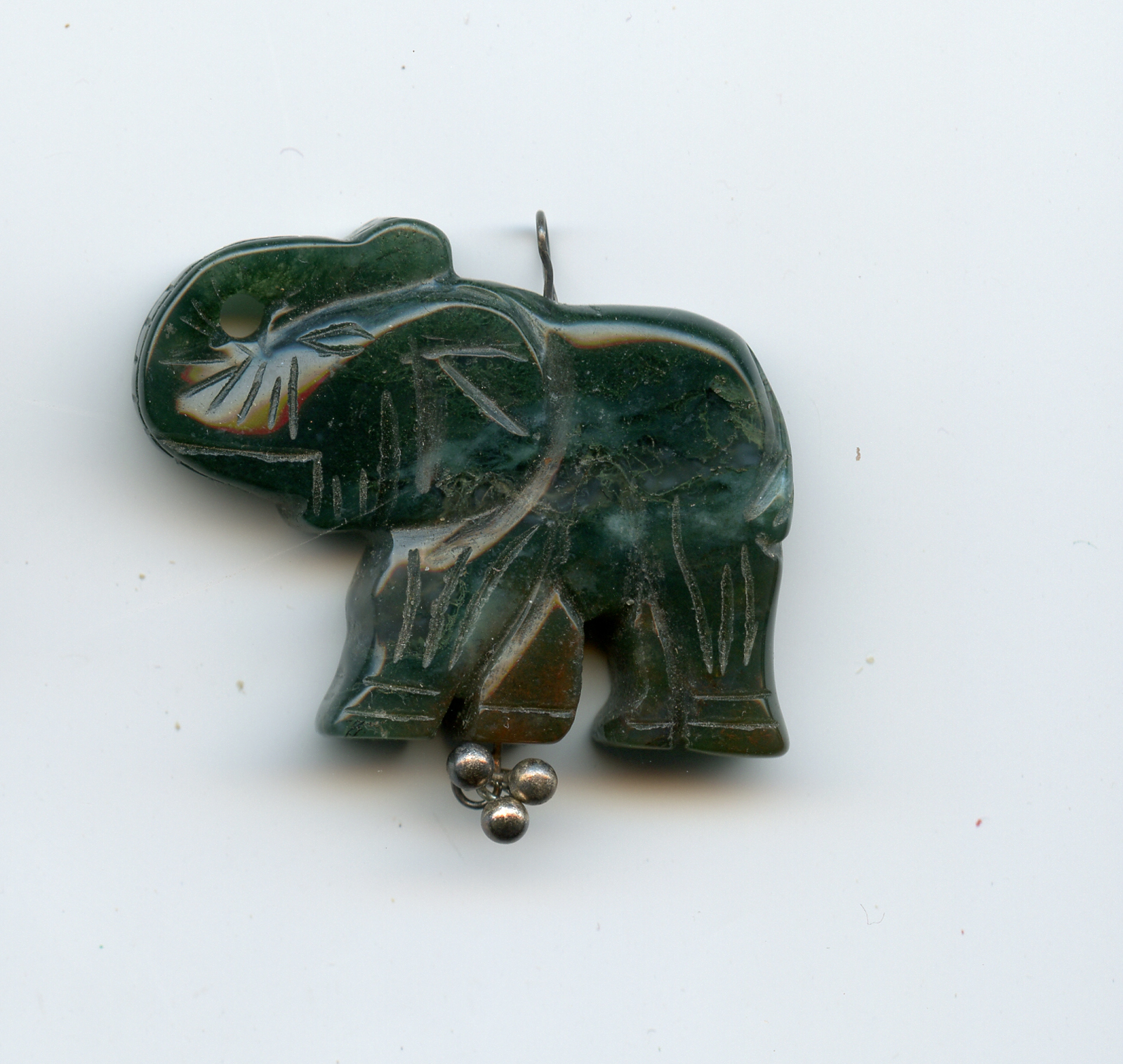 Jade Elephant Pendant 13gr 40×30 6415M
