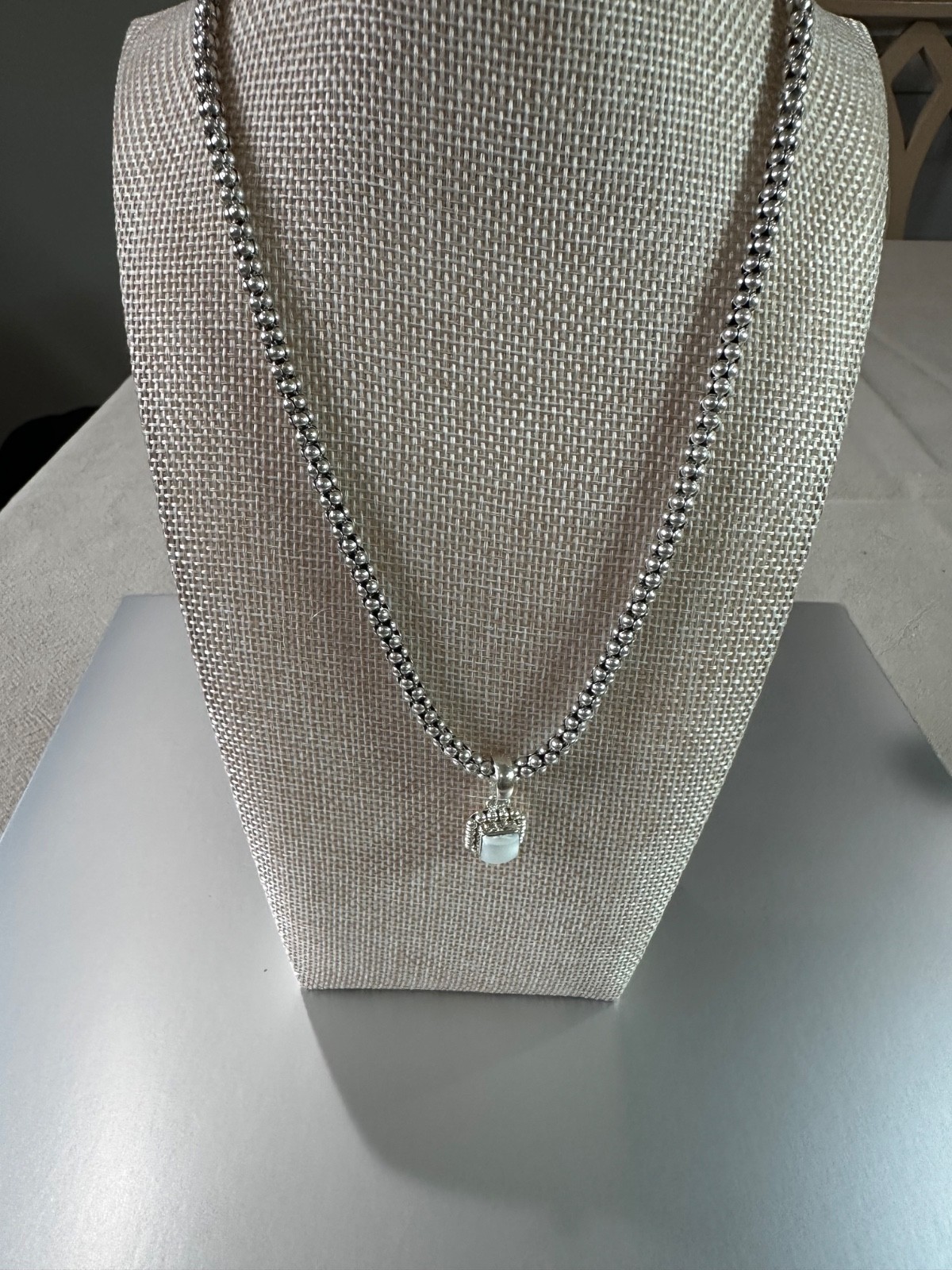 Silpada 925 sterling silver popcorn chain with button pearl pendant