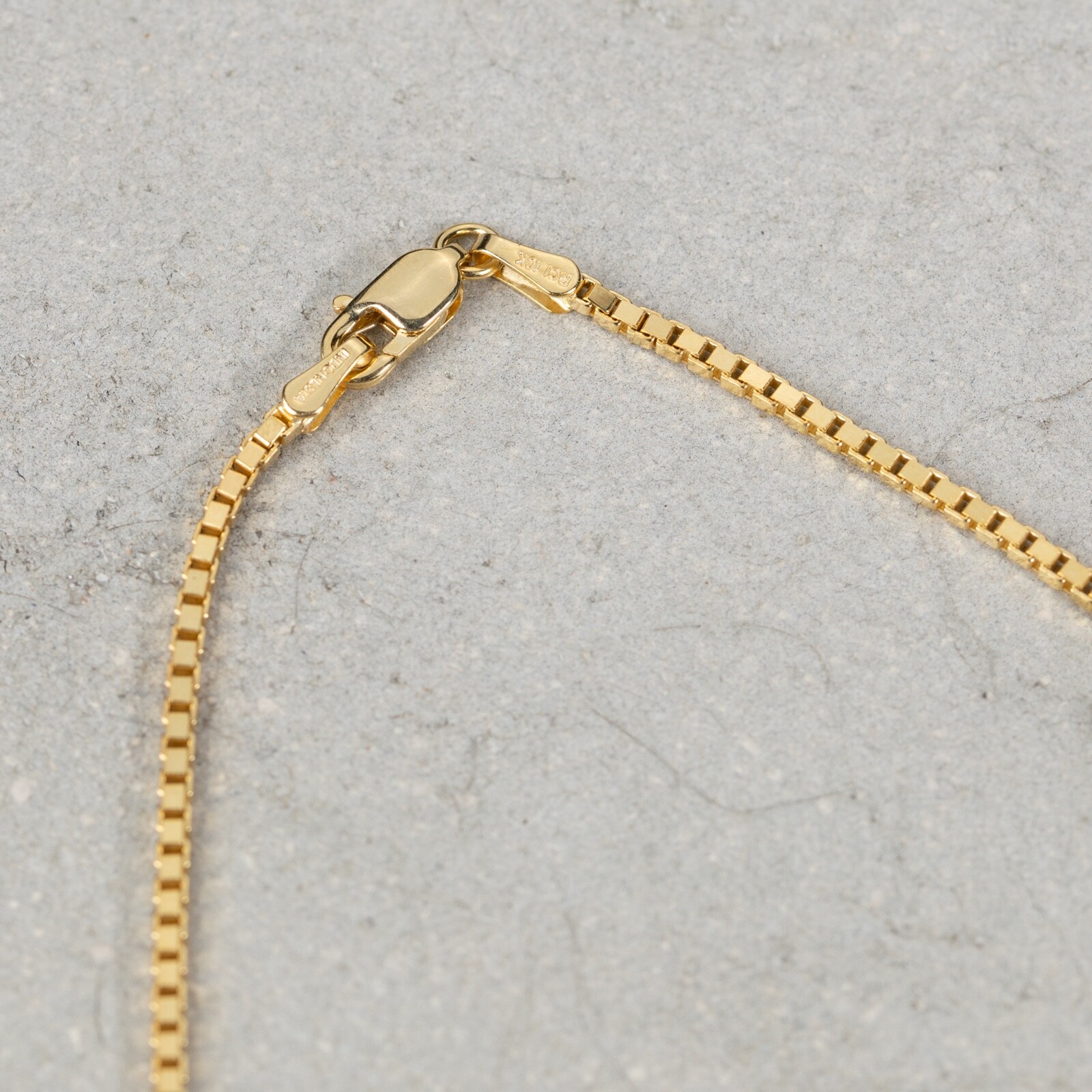 10K Yellow Gold Real Solid 1.4mm 18 Inch length Box Chain Necklace