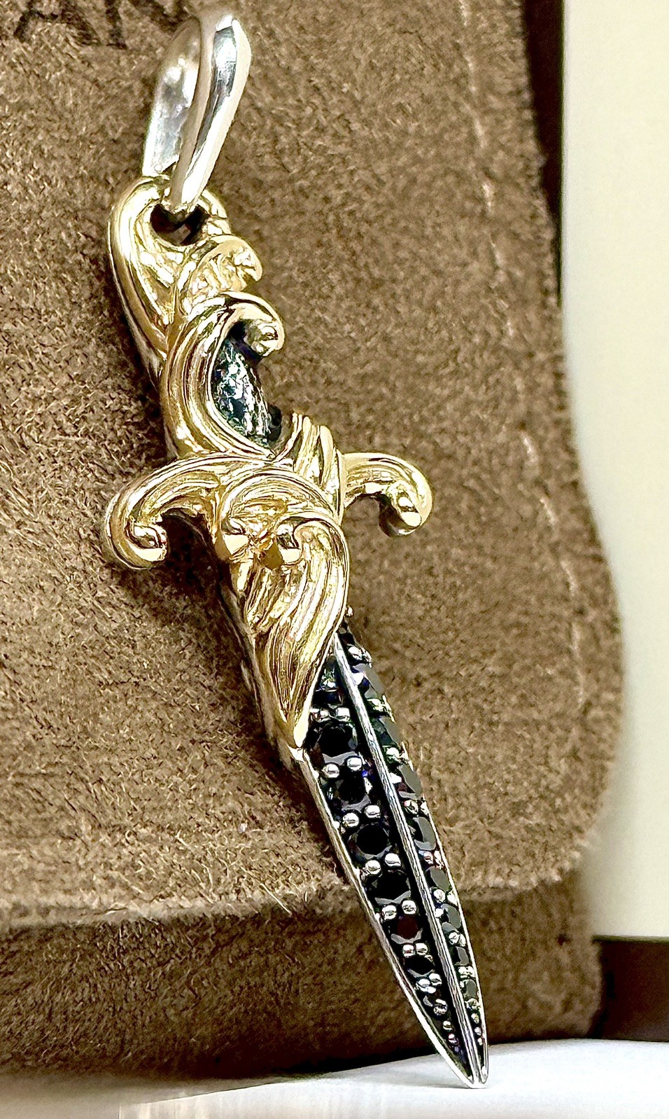 DAVID YURMAN DAGGER AMULET SterlingSilver ,18K Yellow Gold,Black Diamonds, 44mm