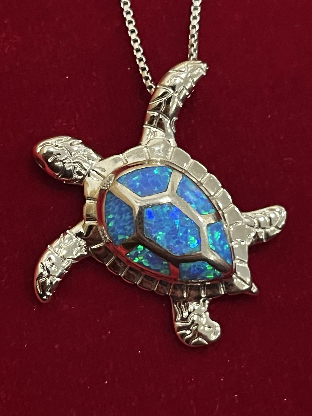 Sterling Silver 925 Hawaiian Turtle Pendant With Opals And Chain. 5.38 G