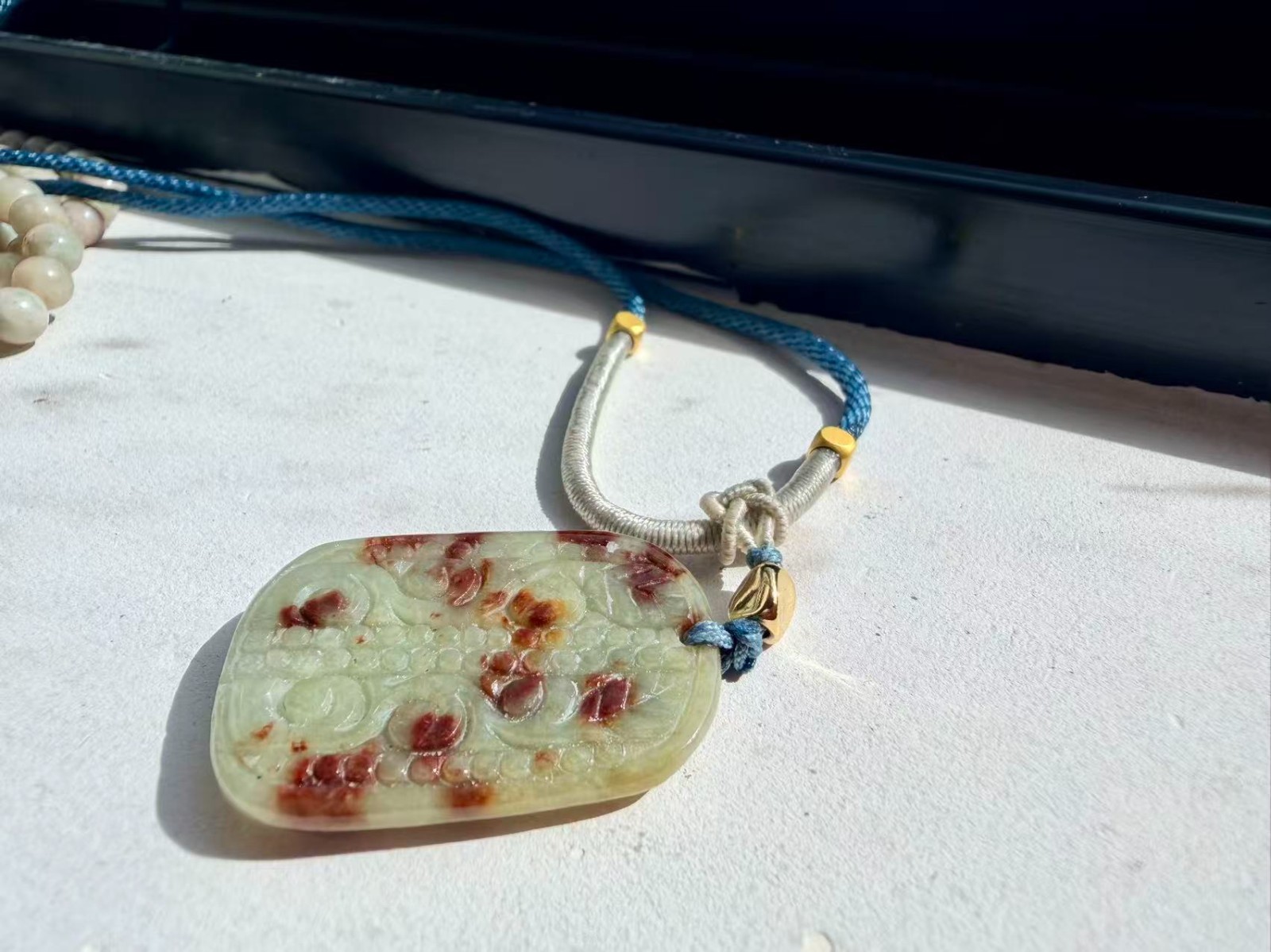 Jadeite burma pendant bright red flower sagin type A burmese jade translucen 牛血红