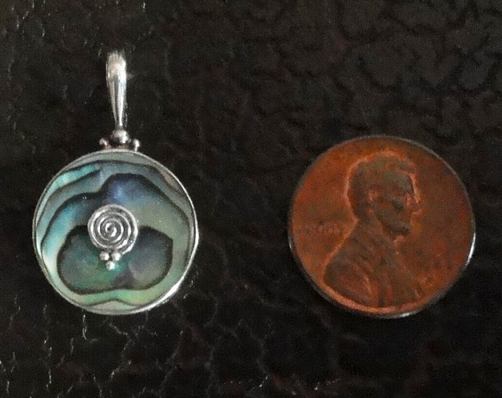 VTG Sajen Abalone Sterling Silver Round Pendant Swirl Green Blue 1-1/16″ Long