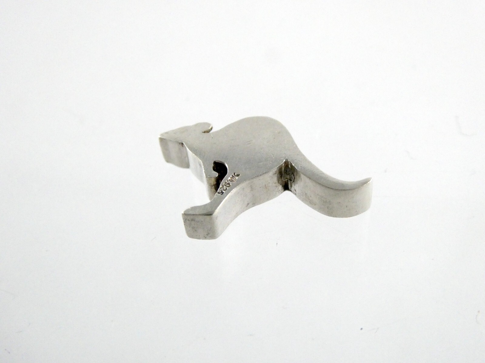 Designer Australia Sterling Silver Jumping Kangaroo Slide Pendant 925 2g 3/8 In