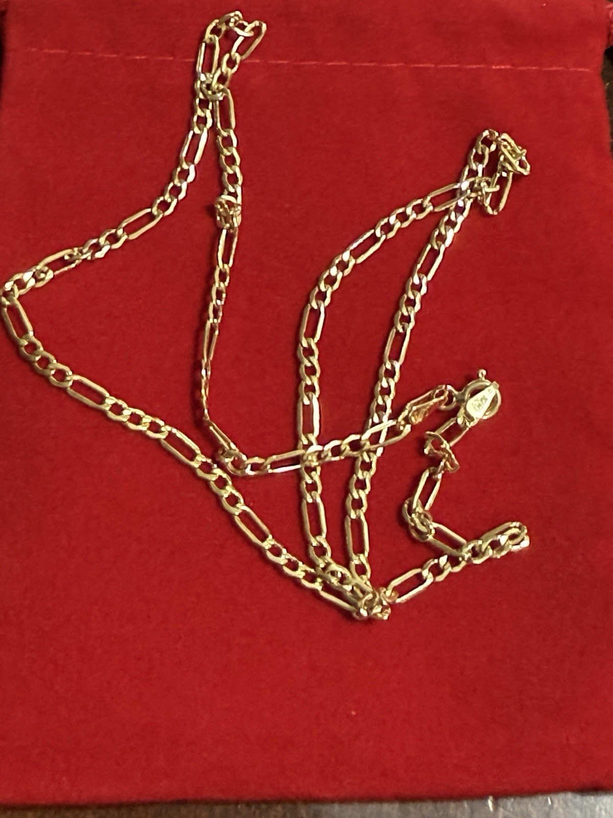 10K, 18” Yellow solid Gold Figaro Chain Necklace Spring Ring Clasp No Stone