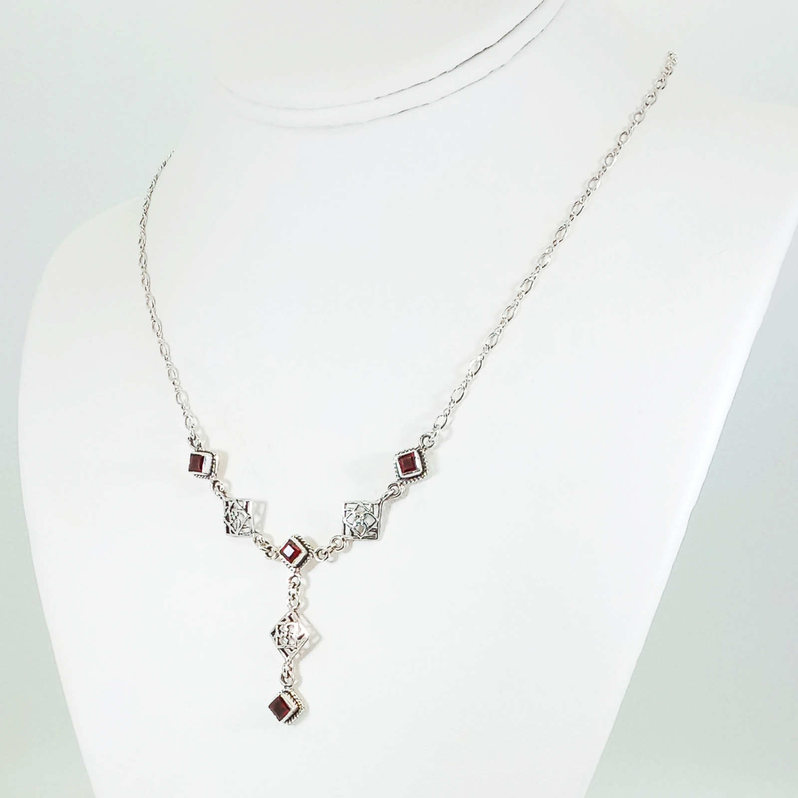 Vintage 925 Sterling Silver Faceted Garnet Celtic Knotwork Necklace