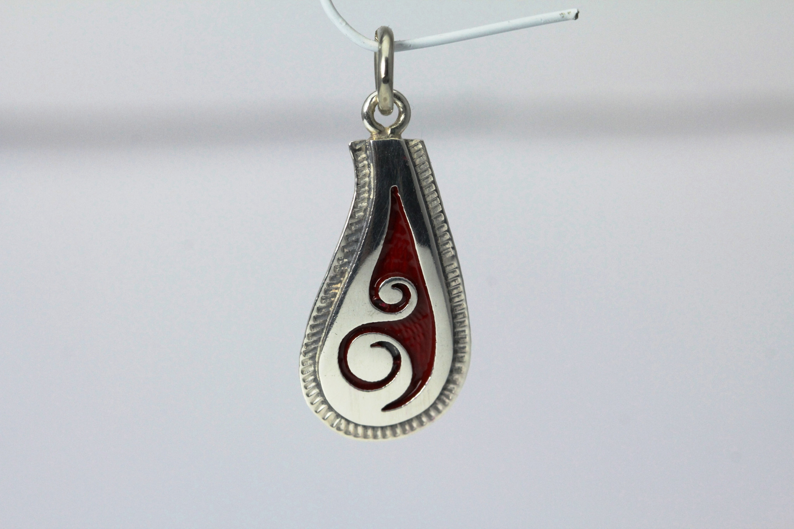 Southwestern Swirl Design Red Enamel Sterling Silver Pendant 2.5 Grams (PEN4429)