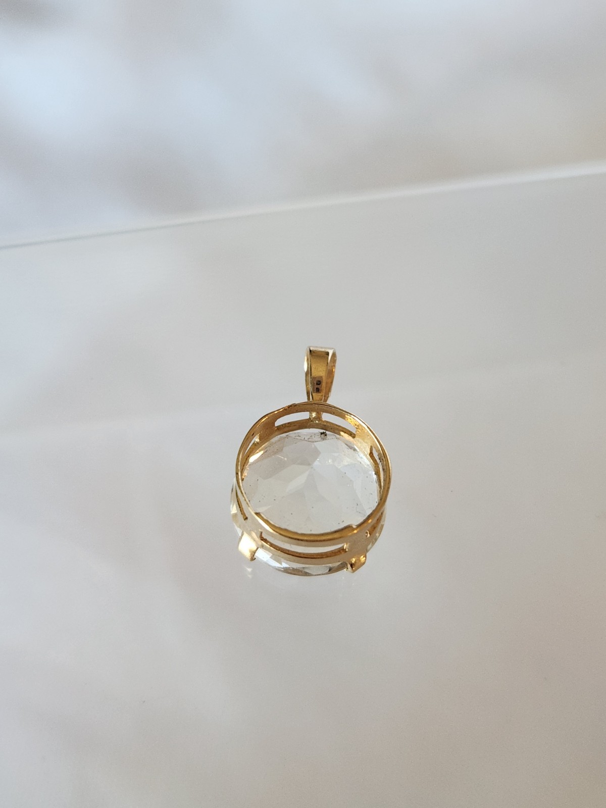 14K Yellow Gold Round Small PENDANT With Clear Topaz – Tested