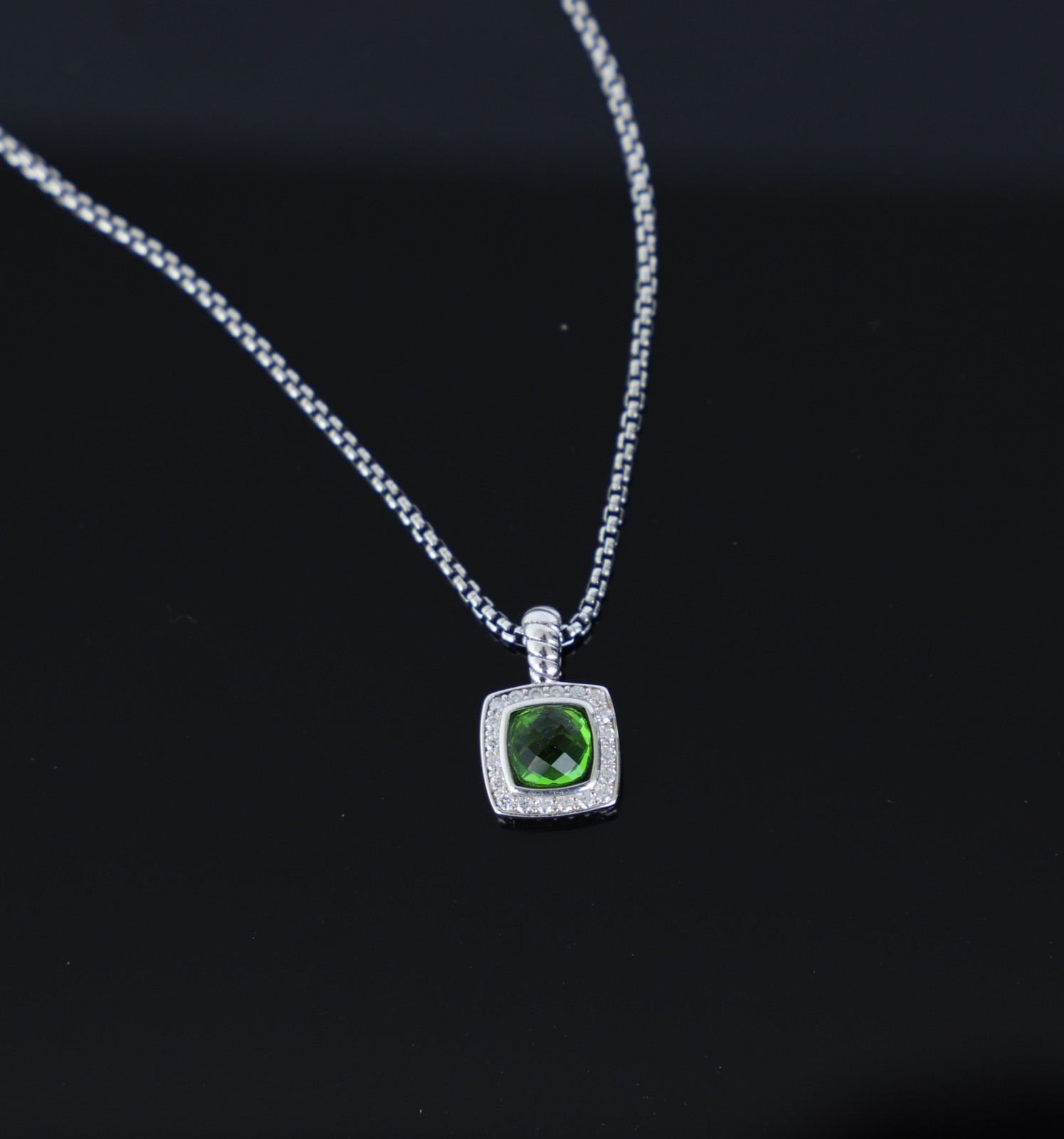 Women’s David Yurman Sterling Silver Peridot Albion Petite Enhancer Necklace