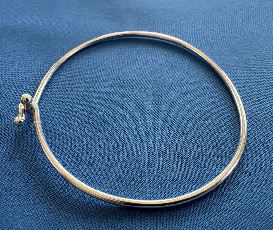 James Avery Sterling Silver Hook On Bracelet – Medium – 2 3/8” In Diameter