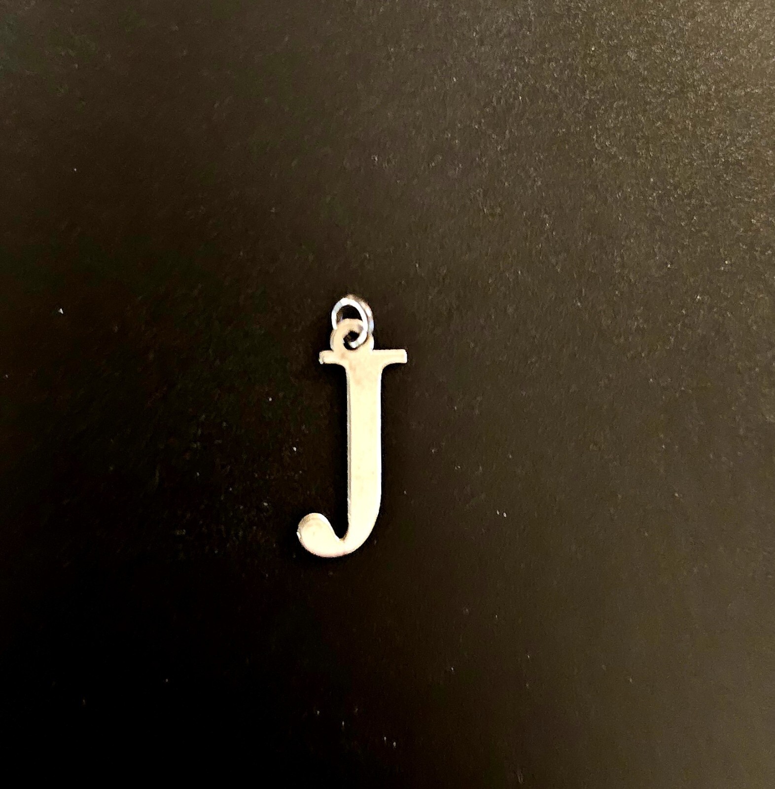 Sterling Silver 925 Block Letter “J” Initial Charm Pendant–EUC!!–SHIPS FREE!