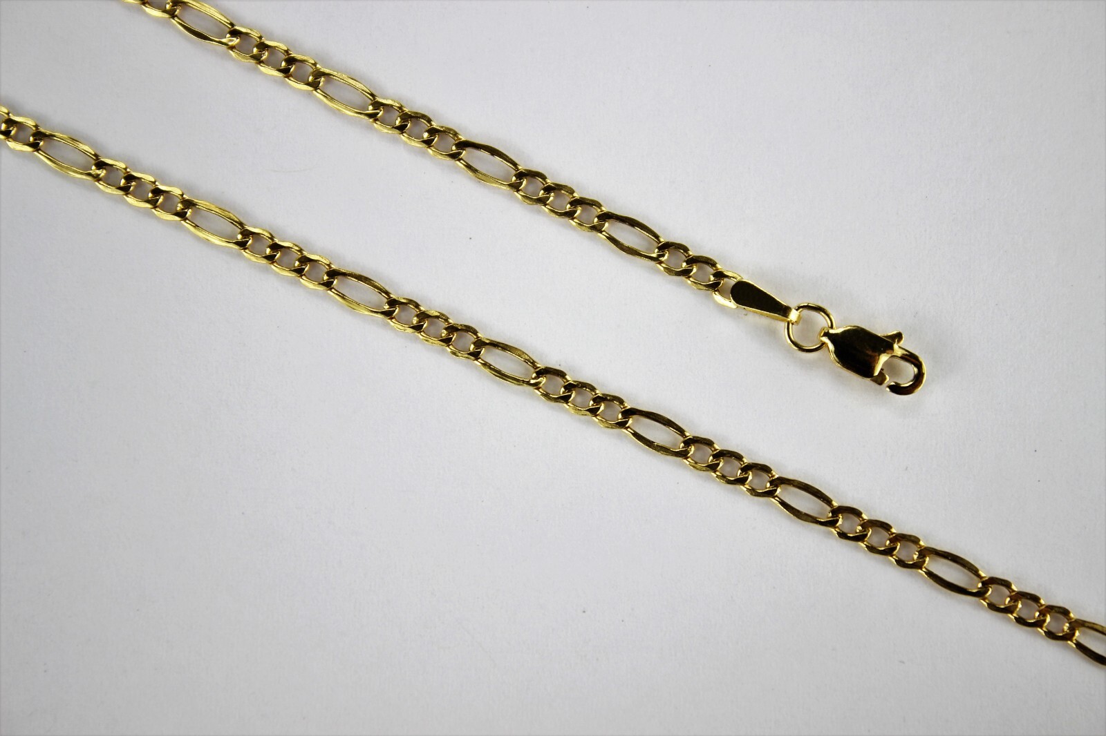 10k Yellow Gold 2mm-5.5mm Figaro Link Chain Necklace Bracelet 7″-30″ Hollow