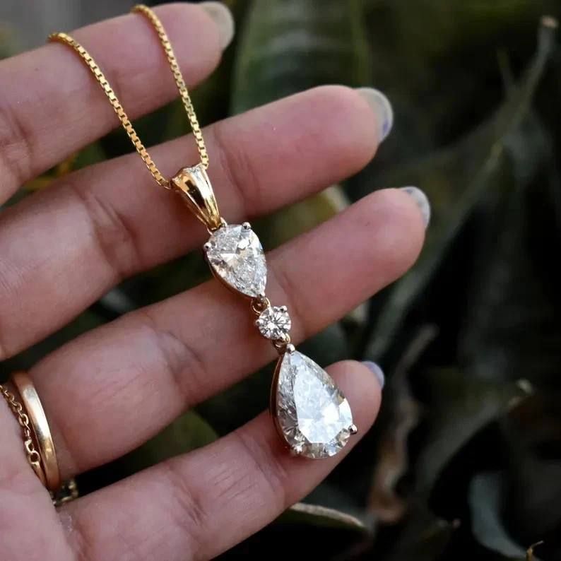 IGI Certified 3.20Ct Pear Cut Lab Grown Diamond Pendant Necklace 14K Yellow Gold