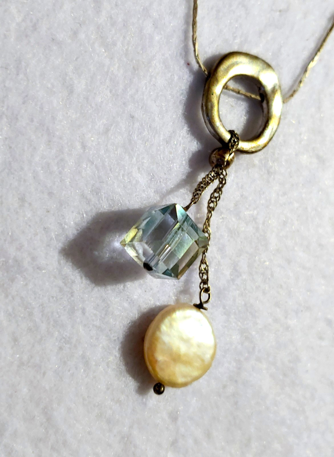 Vtg – Necklace – Silver Tone – Dangle faux Peal & faux Stone – 20 in