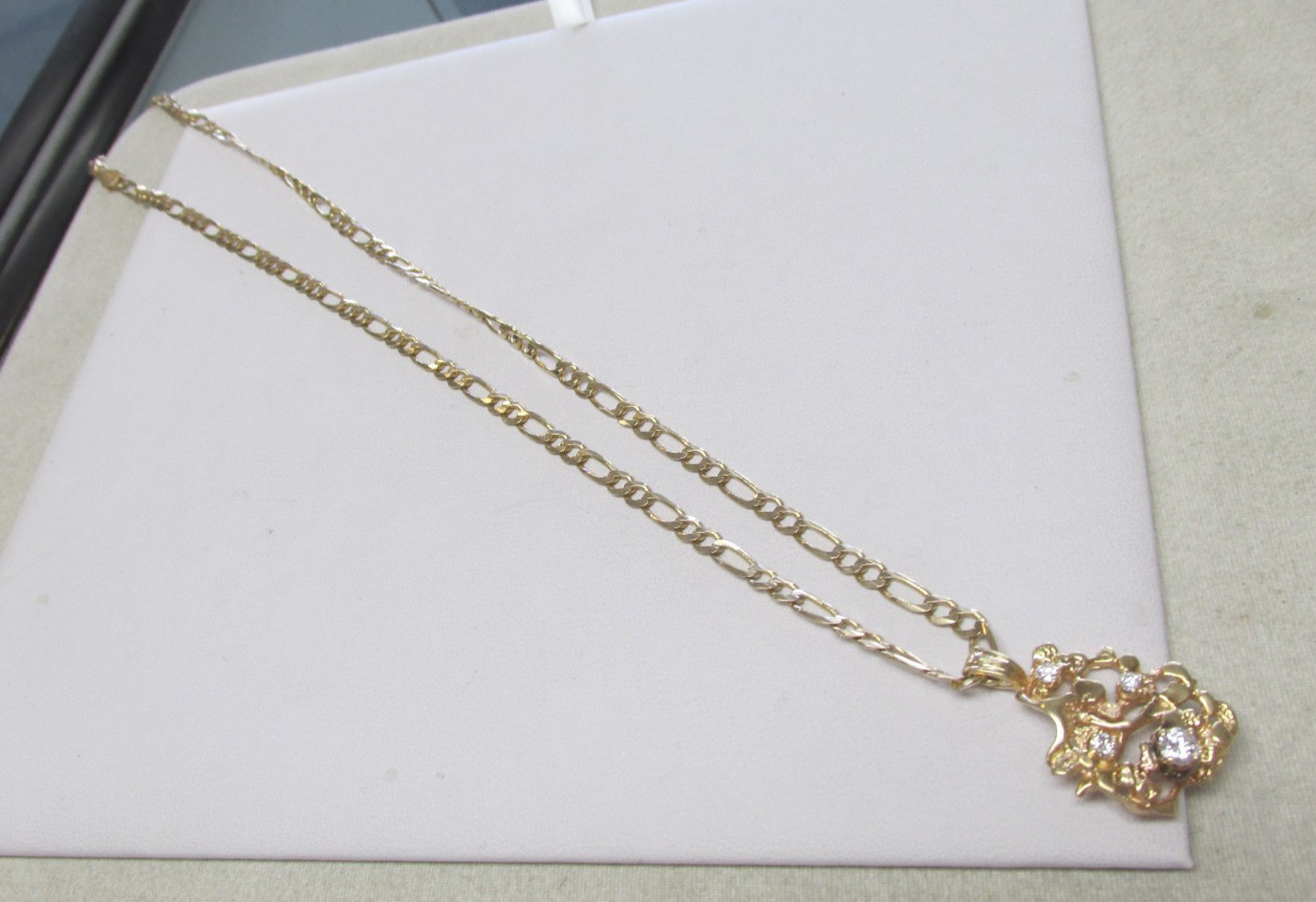 Gorgeous 14k 21 in. Figaro Chain Necklace With Diamond Nugget Pendant MAKE OFFER
