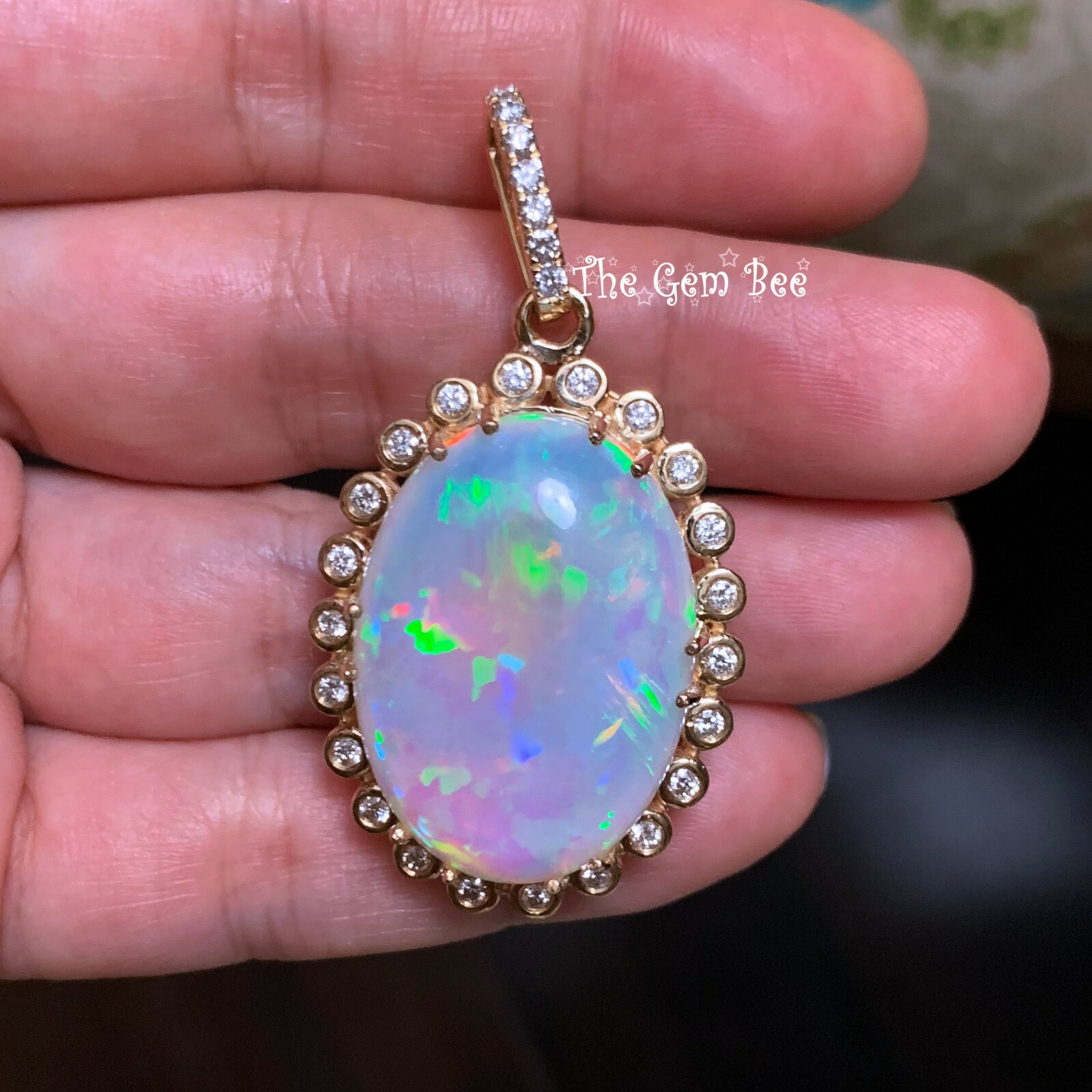 18k Solid Yellow Gold 26.81CT Oval Opal 0.75CT Diamond Necklace Pendant