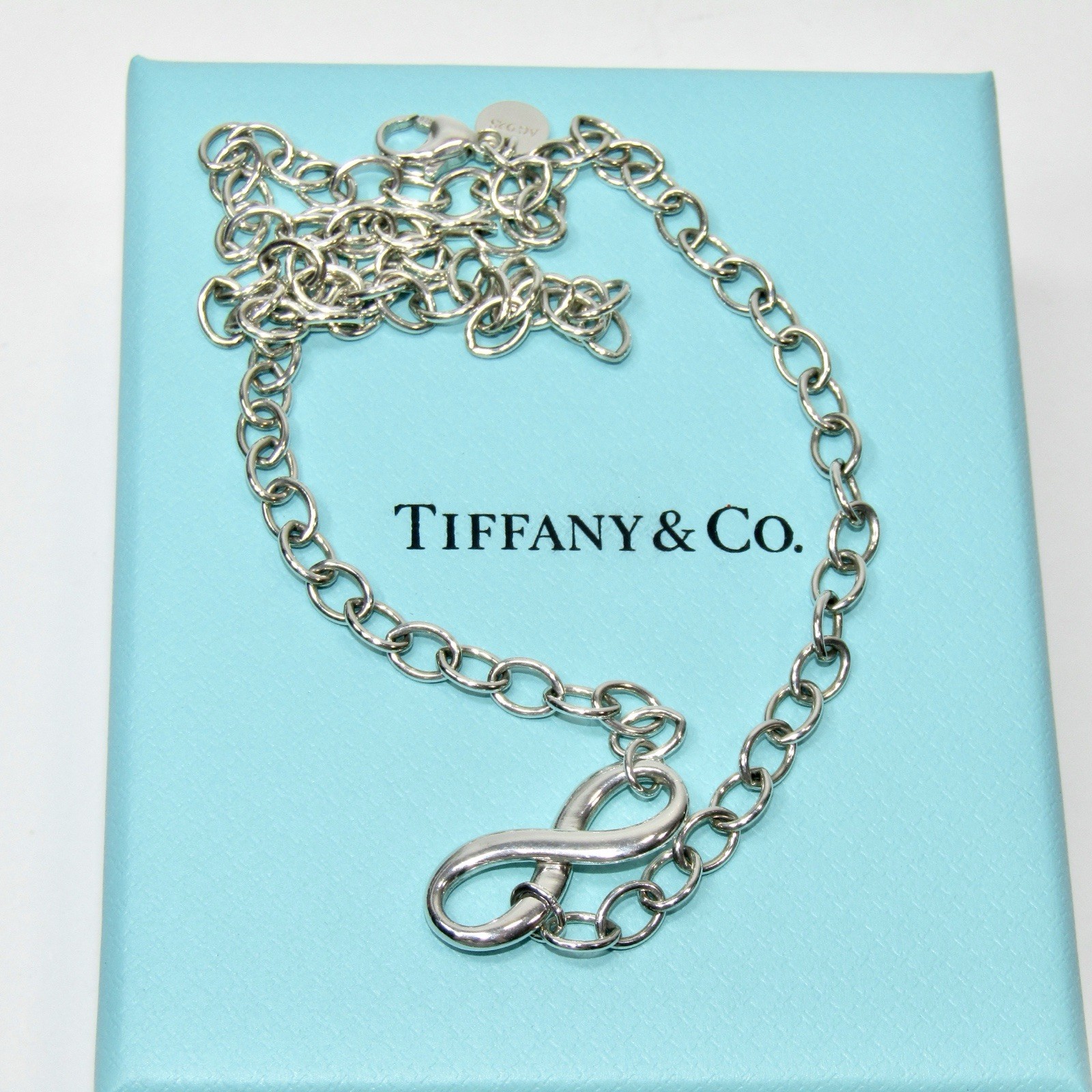 Tiffany & Co Silver Infinity Large Oval Link Chain 18” Necklace w/ Pouch & Box