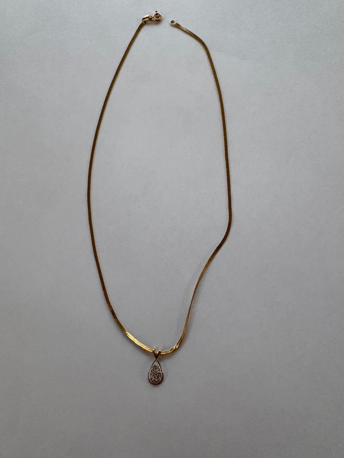 14K GOLD CHAIN NECKLACE, FLAT HERRINGBONE, 16″, PENDANT with SMALL DIAMONDS