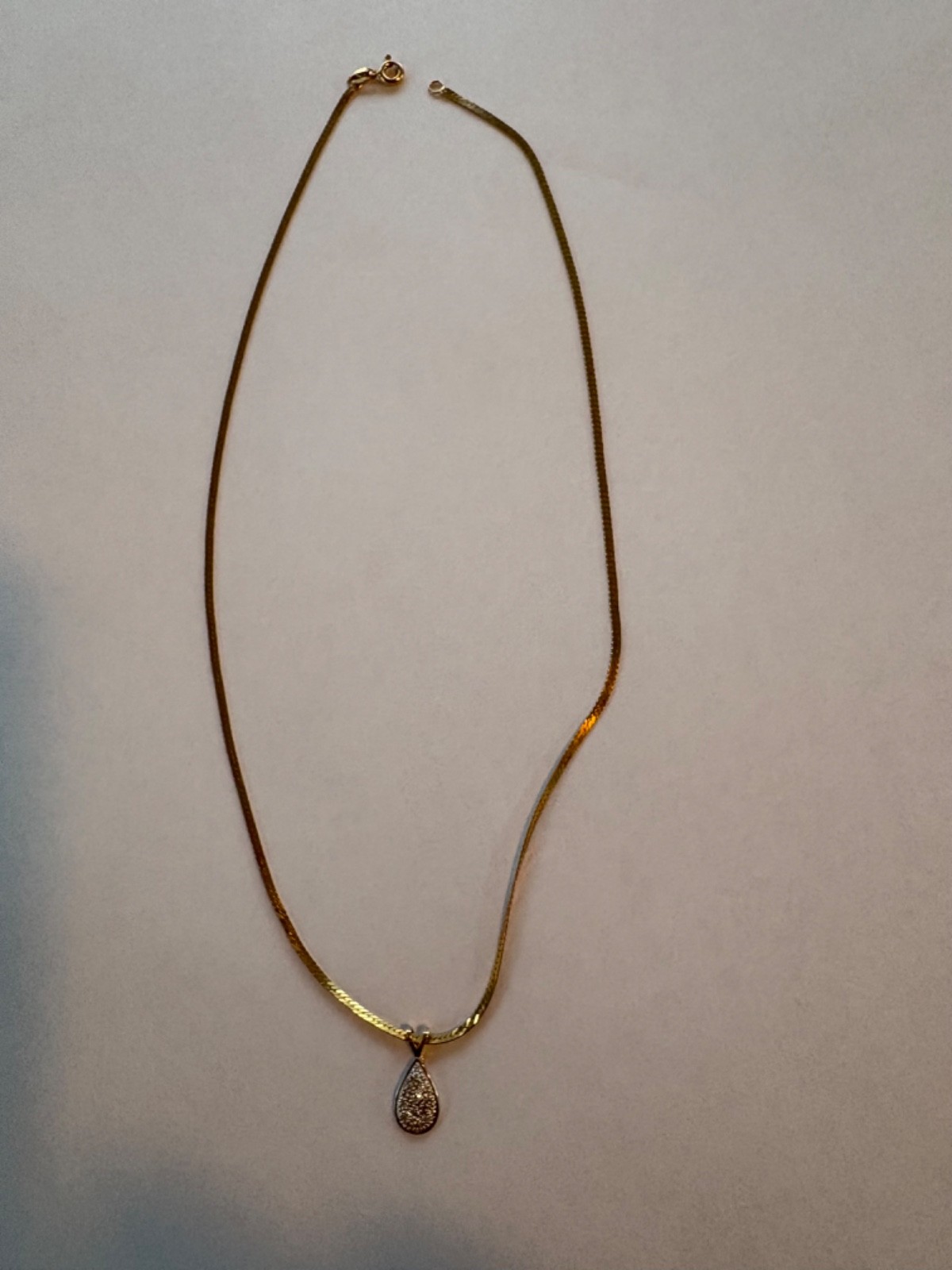 14K GOLD CHAIN NECKLACE, FLAT HERRINGBONE, 16″, PENDANT with SMALL DIAMONDS