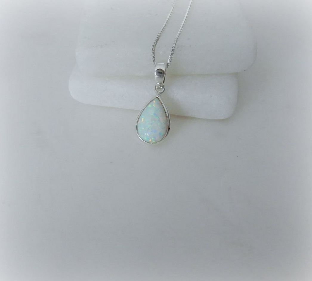 Natural Ethiopian opal 9×13 Gemstone 925 Sterling Silver Jewelry Plain Necklace
